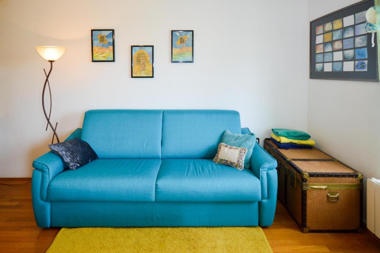 Ferienwohnung Lungo Mare Pula Exterior foto