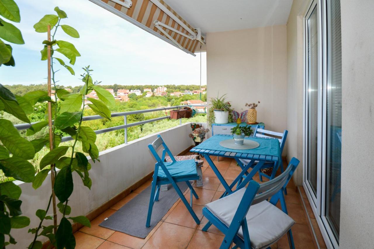 Ferienwohnung Lungo Mare Pula Exterior foto