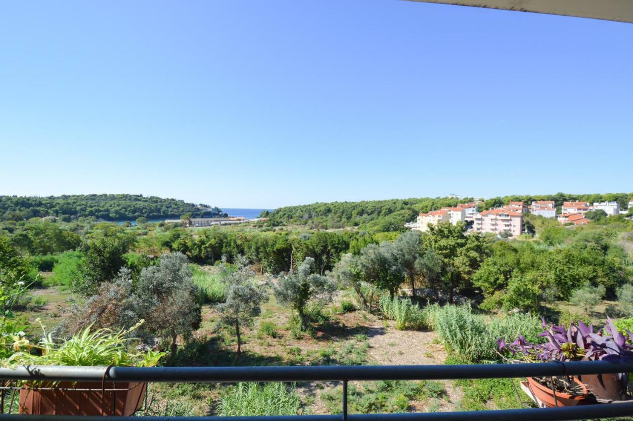 Ferienwohnung Lungo Mare Pula Exterior foto